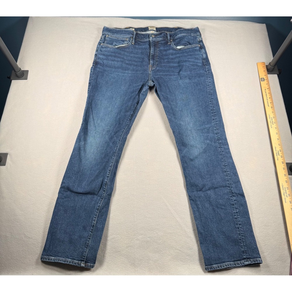 J.Crew 770 Straight Fit Jeans Mens 38x32 Medium Wash Blue Denim Casual Preppy